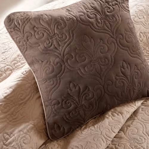 7 Piece Quilt Set With Euro Shams And Throw Pillows Beige King Cal King