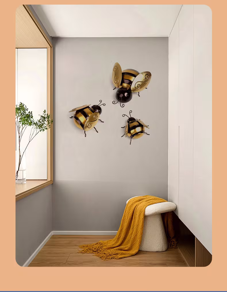 Idyllic Bee Iron Wall Decoration
